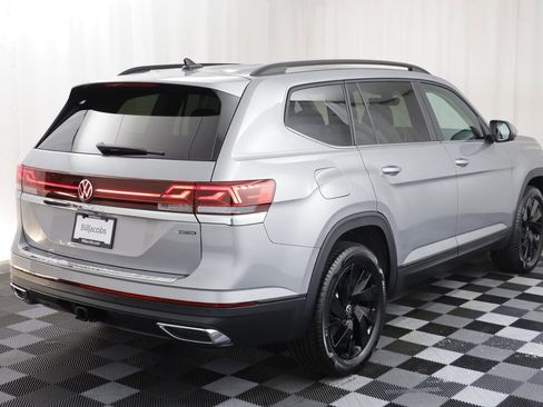 New 2026 Volkswagen Atlas SE image 18