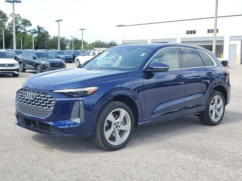 Certified 2025 Audi Q5 Premium Plus AWD/4WD image 8