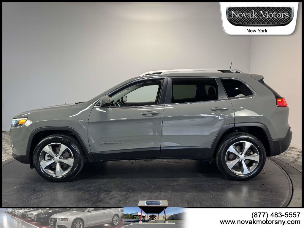 Used 2021 Jeep Cherokee Limited w/ Elite Package AWD/4WD image 5