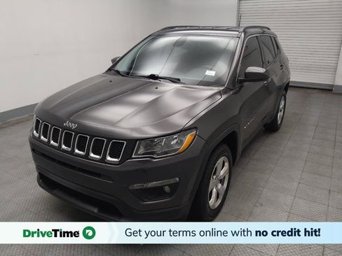 Used 2018 Jeep Compass Latitude w/ Popular Equipment Group AWD/4WD image 1