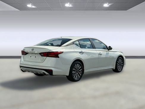 New 2025 Nissan Altima 2.5 SV w/ SV Premium Package image 8