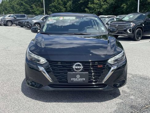 Used 2025 Nissan Sentra SR FWD image 2