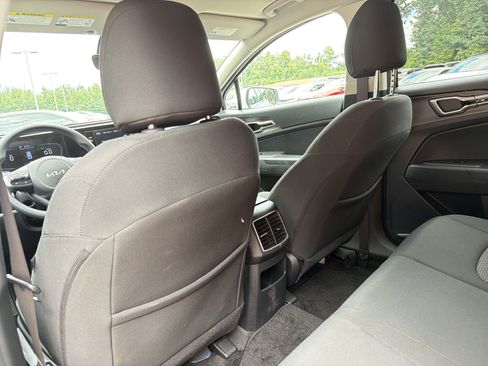 Certified 2023 Kia Sportage LX FWD image 17