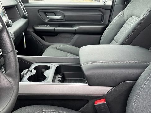 New 2026 RAM 1500 Express AWD/4WD image 22