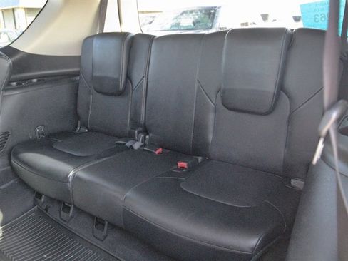 Used 2017 Nissan Armada Platinum AWD/4WD image 34