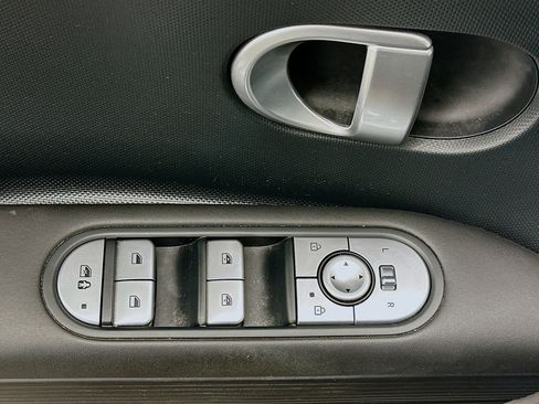 Used 2024 Hyundai Ioniq 5 SEL AWD/4WD image 15