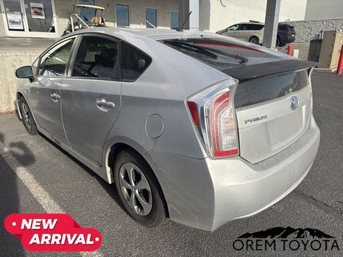Used 2014 Toyota Prius Two image 16