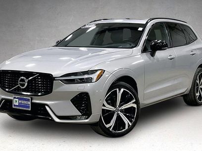 Used 2022 Volvo XC60 B5 R-Design w/ Advanced Package