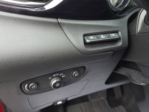 Used 2022 Buick Encore GX Essence w/ Advanced Technology Package image 19