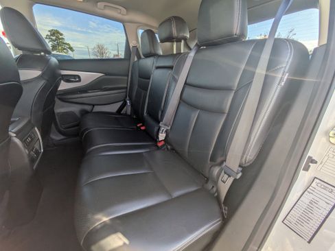 Used 2023 Nissan Murano SL w/ SL Moonroof Package image 9