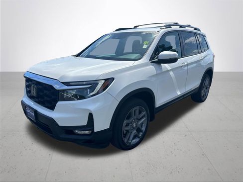 Used 2023 Honda Passport EX-L image 2