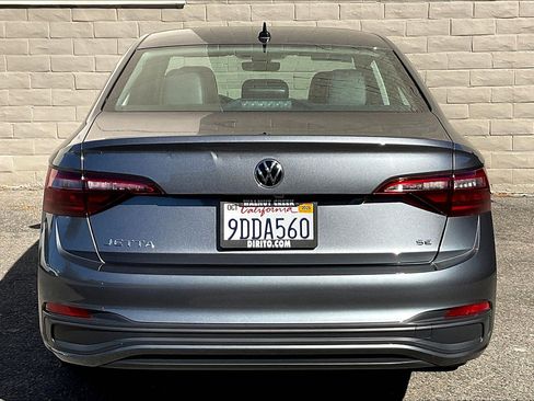 Certified 2023 Volkswagen Jetta SE image 3