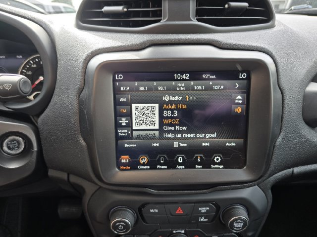 Used 2023 Jeep Renegade Latitude AWD/4WD image 5