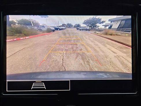 Used 2020 Chevrolet Traverse LS image 14