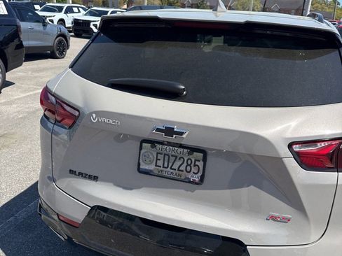 Used 2021 Chevrolet Blazer RS w/ Enhanced Convenience Package image 3