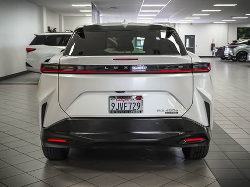 Certified 2023 Lexus RZ 450e Premium AWD/4WD image 7