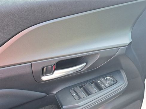 Used 2024 Toyota Grand Highlander XLE image 11