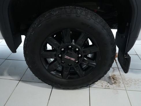 Used 2024 GMC Sierra 3500 AT4 w/ AT4 Premium Plus Package image 11