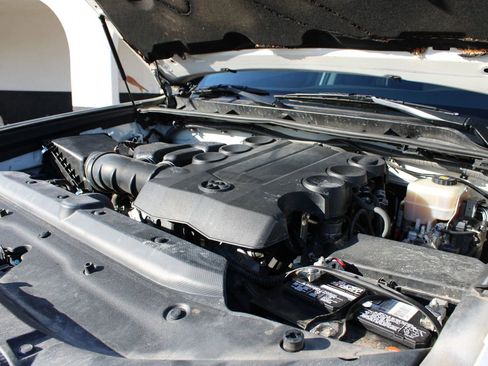 Used 2018 Toyota 4Runner SR5 image 26