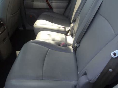 Used 2013 Toyota Highlander Limited AWD/4WD image 21