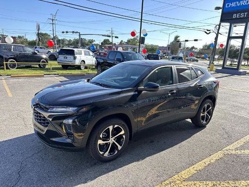 New 2026 Chevrolet Trax RS w/ Driver Confidence Package FWD image 3