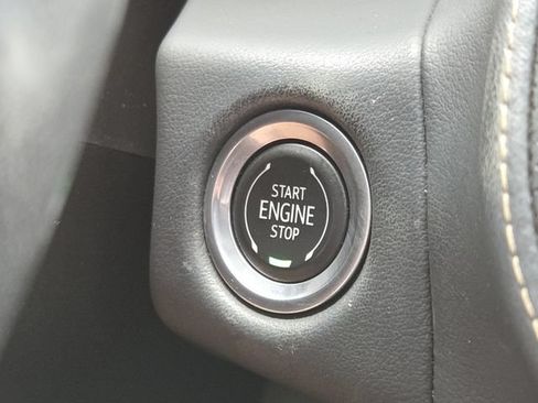 Used 2021 Chevrolet Tahoe Premier w/ Premium Package AWD/4WD image 16