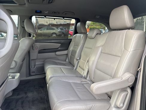 Used 2012 Honda Odyssey Touring Elite image 28