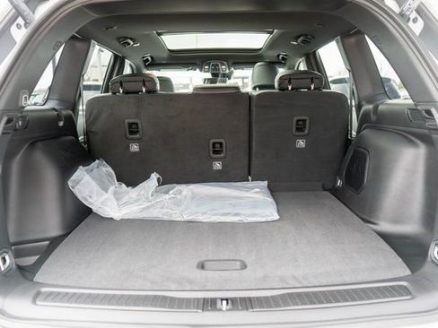 New 2026 Jeep Grand Cherokee Limited w/ Limited Altitude Package image 9