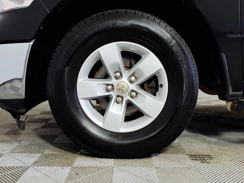 Used 2019 RAM 1500 Tradesman w/ Chrome Plus Package RWD image 8