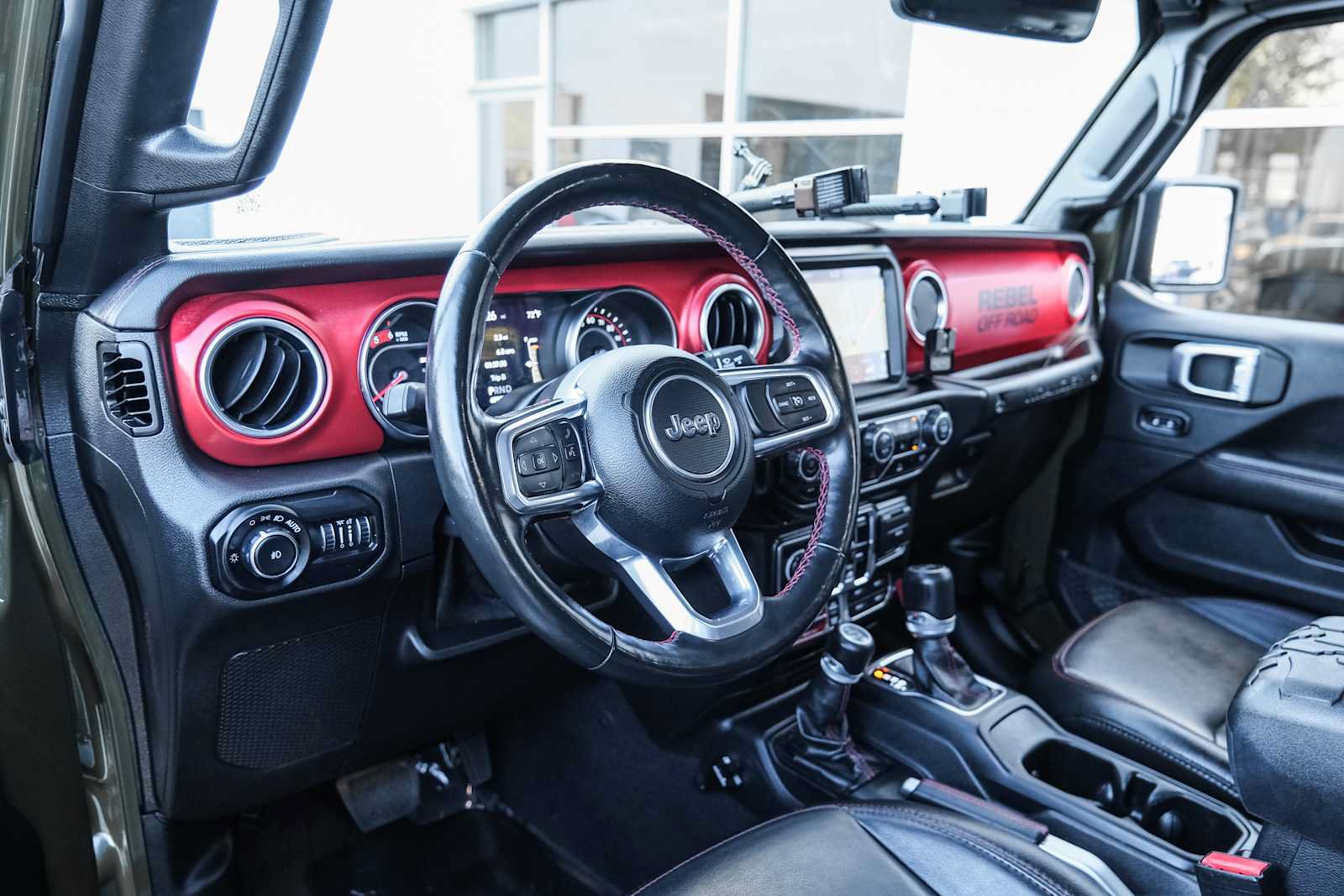 Used 2021 Jeep Wrangler Unlimited Rubicon AWD/4WD image 25