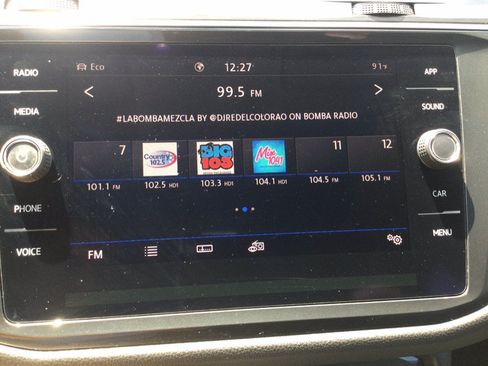 Used 2020 Volkswagen Tiguan SE w/ Panoramic Sunroof Package AWD/4WD image 31