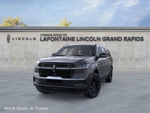New 2026 Lincoln Navigator L Reserve w/ Jet Appearance Package image 2