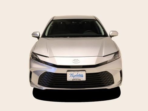 Used 2025 Toyota Camry LE w/ Convenience Package image 3