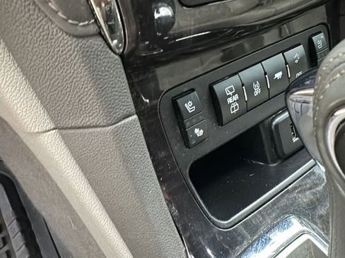 Used 2015 Buick Enclave Premium w/ Experience Buick Package image 20