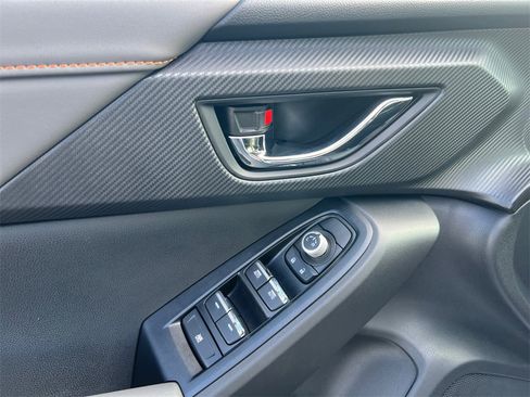 New 2025 Subaru Crosstrek 2.5i Limited image 11