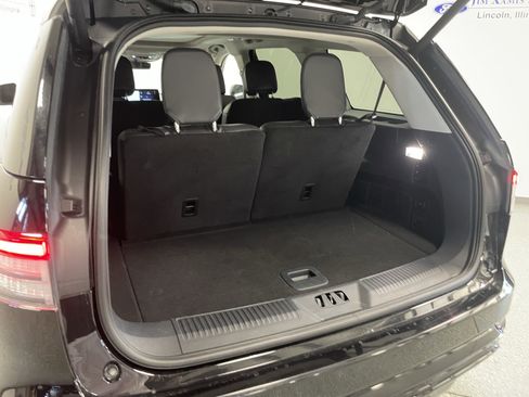 Used 2025 Lincoln Aviator AWD w/ Jet Appearance Package image 25