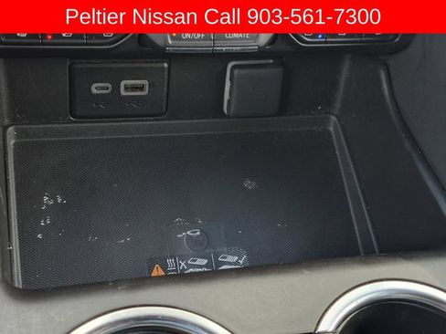 Used 2024 Chevrolet Suburban Premier RWD image 46