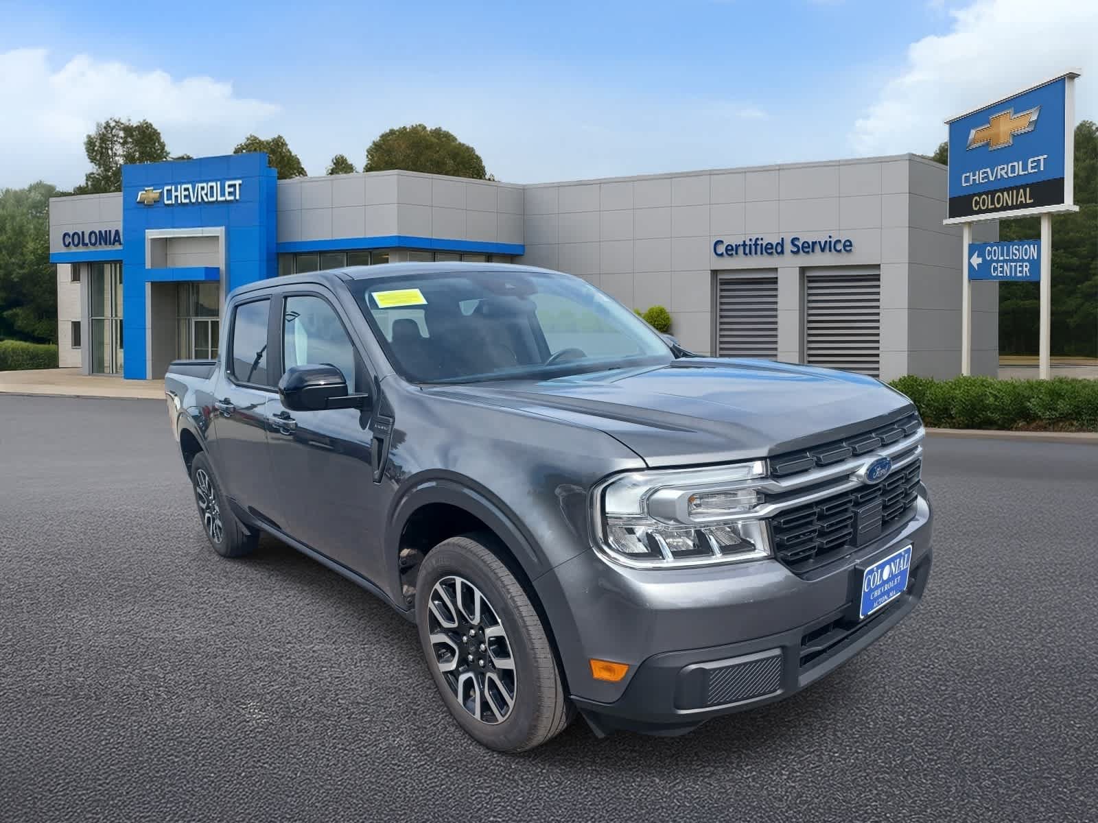 Used 2024 Ford Maverick Lariat w/ 4K Tow Package AWD/4WD image 2