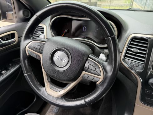 Used 2015 Jeep Grand Cherokee Laredo w/ Quick Order Package 23E RWD image 25