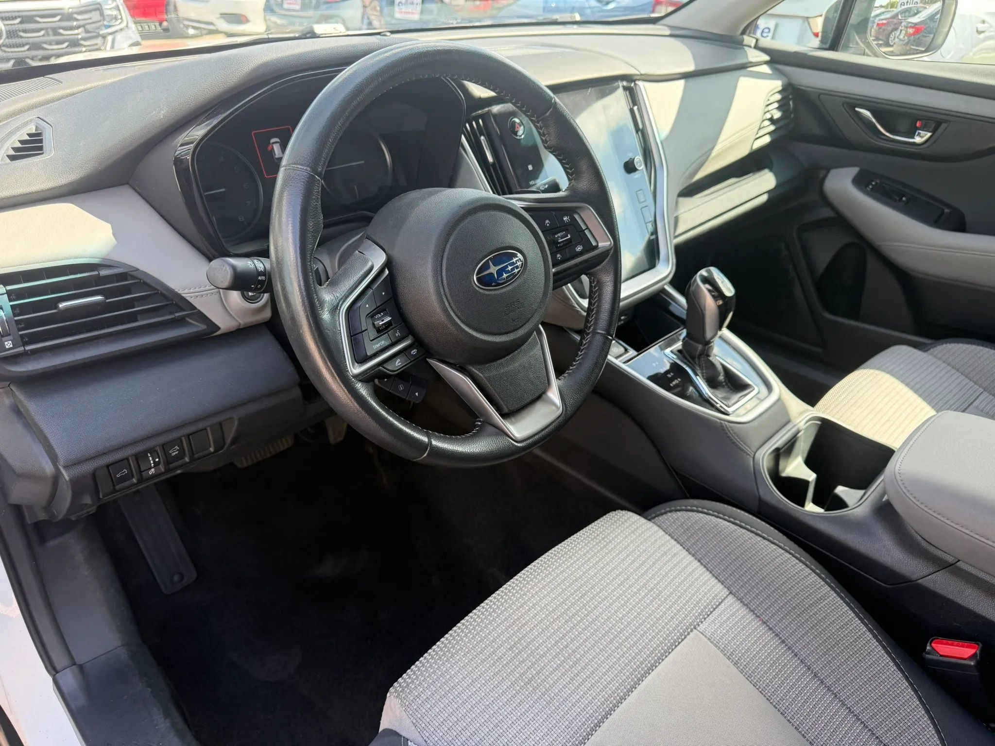 Used 2022 Subaru Outback Premium AWD/4WD image 13
