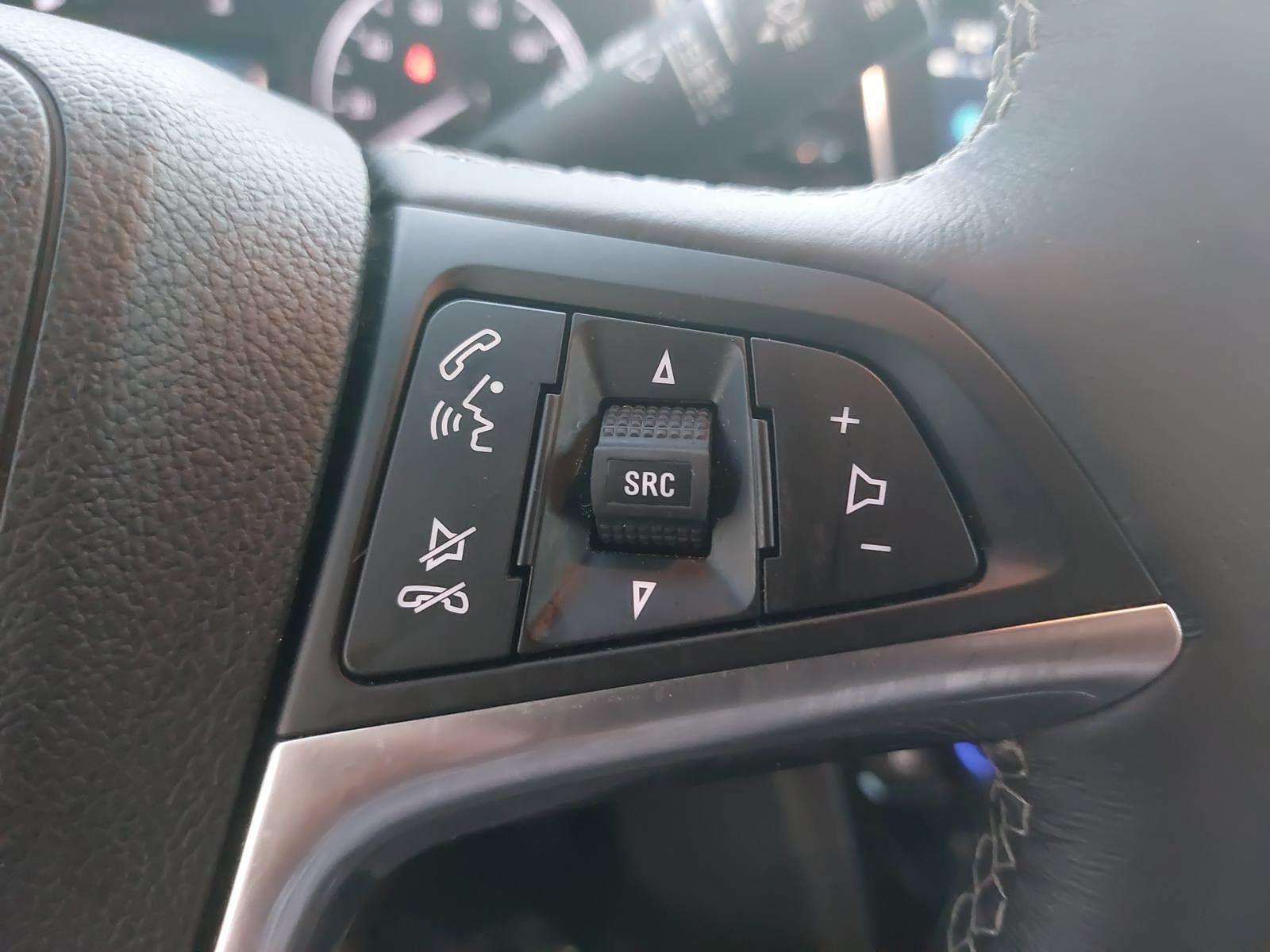 Used 2017 Buick Encore Premium w/ Experience Buick Package AWD/4WD image 17