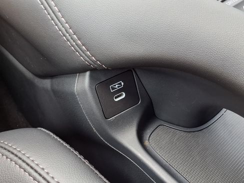 Used 2026 Honda HR-V EX-L image 14