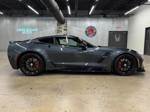 Used 2019 Chevrolet Corvette Grand Sport RWD image 17