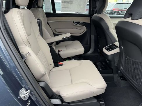 New 2026 Volvo XC90 B6 Plus w/ Protection Package Premier image 13