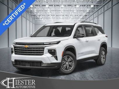 Used 2025 Chevrolet Traverse LT w/ Driver Confidence Package