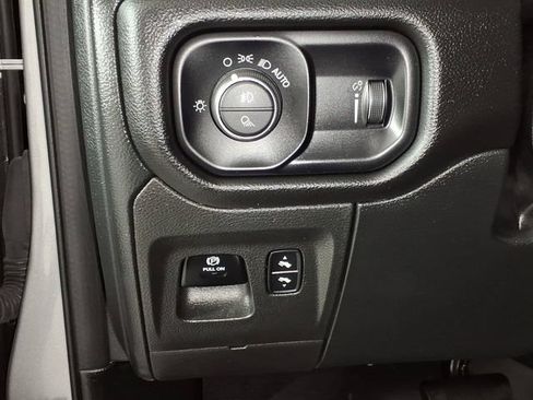 Used 2023 RAM 1500 Big Horn AWD/4WD image 19