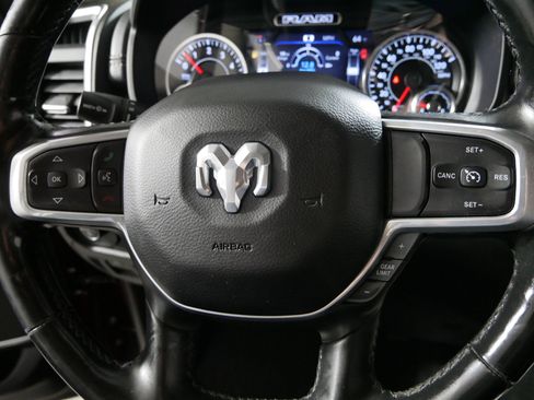 Used 2019 RAM 1500 Laramie image 25