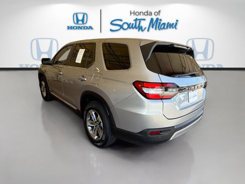 Certified 2025 Honda Pilot EX-L image 5