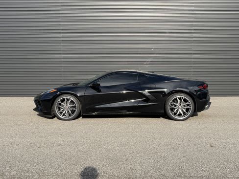 Used 2024 Chevrolet Corvette Stingray Preferred Cpe w/ 2LT image 2