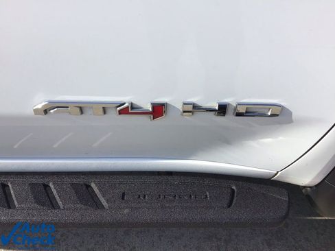 Used 2023 GMC Sierra 2500 AT4 w/ AT4 Premium Plus Package AWD/4WD image 39